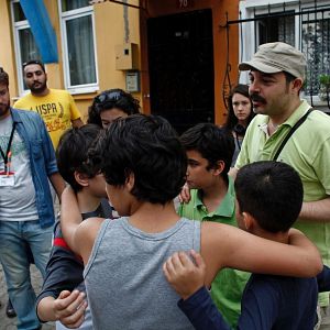 Masaüstünüzdeki simgeyi nasıl artırabilirsiniz. Iki basit yolu 41