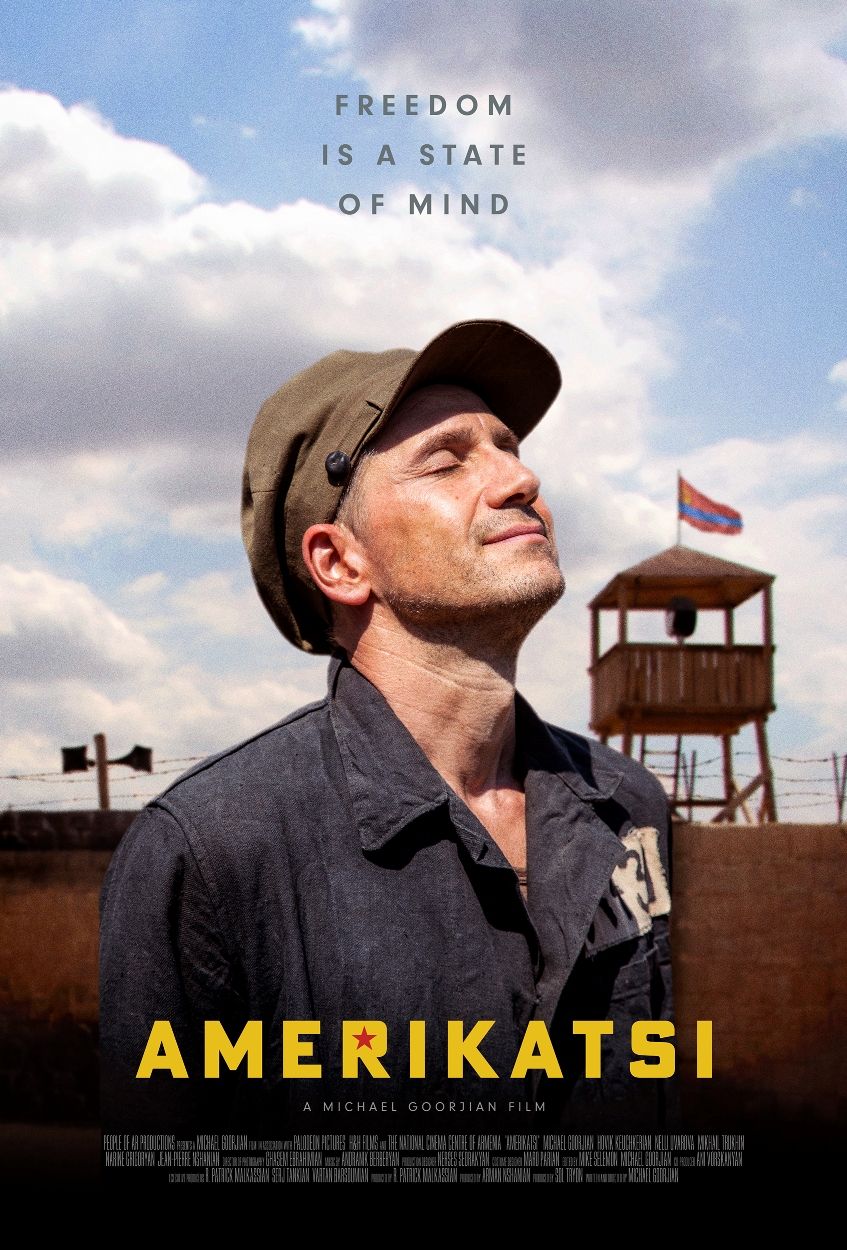 Amerikatsi Filmin Kadrosu Ve Ekibin Tamam Beyazperde