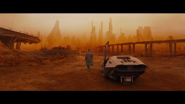 Blade Runner 2049: Bıçak Sırtı Altyazılı Fragman (2)