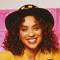 Fotoğraf Karyn Parsons