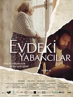 Evdeki Yabancılar posteri