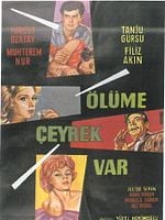 Ölüme Çeyrek Var posteri