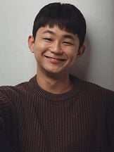 Lee Min-goo'un fotoğrafi