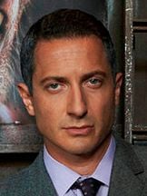 Sasha Roiz'un fotoğrafi