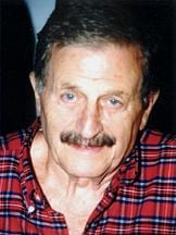 Müşfik Kenter'un fotoğrafi