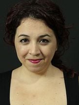 Hande Yögen'un fotoğrafi