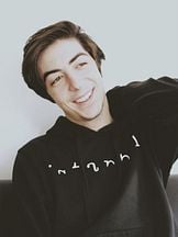 Mekin Sezer'un fotoğrafi