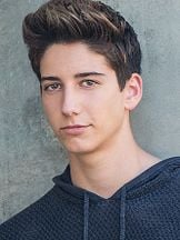 Milo Manheim'un fotoğrafi
