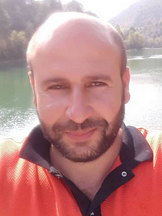 Metin Kırmızı'un fotoğrafi