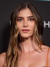 Mia Challis'un fotoğrafi