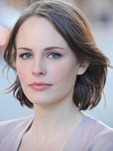 Ellen Adair'un fotoğrafi