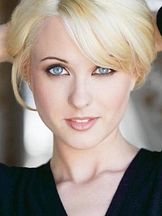 Claire Alan'un fotoğrafi