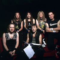 Fotoğraf Adrian Smith