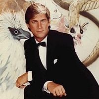 Fotoğraf Simon MacCorkindale