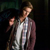 Fotoğraf Chris Brochu