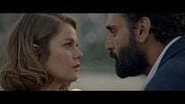 Çok Uzak Fazla Yakın - Fragman görüntüsü