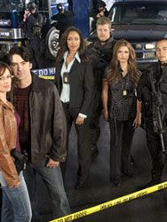 Standoff Sezon 1 posteri