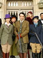 Petits meurtres en famille Sezon 1 posteri