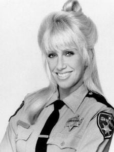 She's the Sheriff Sezon 2 posteri