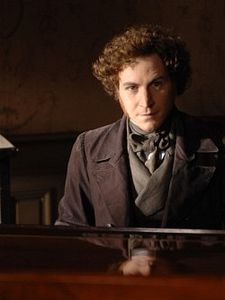 Une lumière dans la nuit Sezon 1 posteri