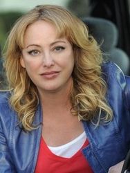 Scoundrels Sezon 1 posteri