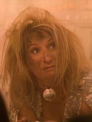 Extra Life Sezon 1 posteri