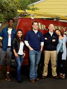 Family Tools Sezon 1 posteri