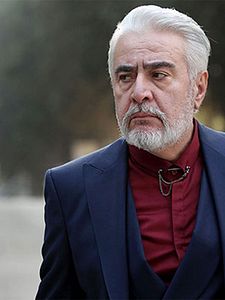 Kaçak Sezon 1 posteri