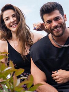 Bay Yanlış Sezon 1 posteri