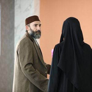 Fotoğraf Kızıl Goncalar