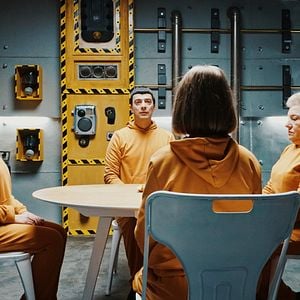 Fotoğraf Bir Zamanlar Gelecek: 2121