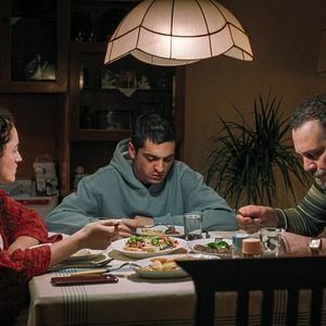 Fotoğraf Bir Arada Yalnız