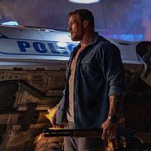 Fotoğraf Alan Ritchson