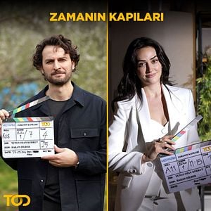 Fotoğraf Zamanın Kapıları