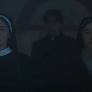 Fotoğraf Dark Nuns