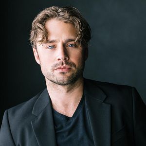 Fotoğraf Max Lloyd-Jones