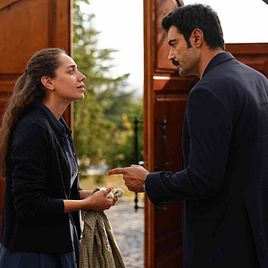 Fotoğraf Sevdan Bir Ateş
