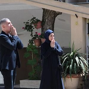 Fotoğraf Kızıl Goncalar