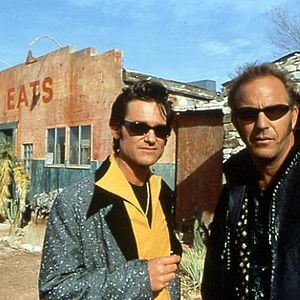 Fotoğraf 3000 Miles to Graceland