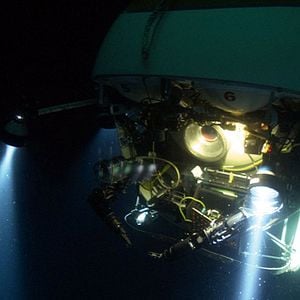 Fotoğraf Ghosts of the Abyss