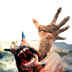 Fotoğraf Yeraltı Canavarı