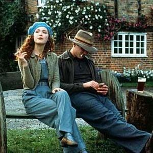 Fotoğraf Romola Garai