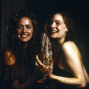 Fotoğraf Romola Garai