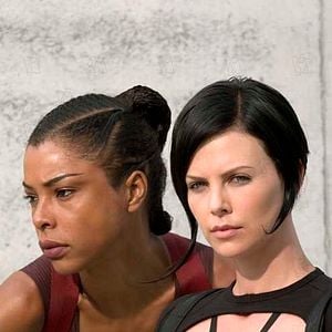 Fotoğraf Aeon Flux: Gelecek Fluxta