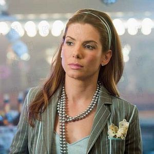 Fotoğraf Güzel Dedektif 2: Silahlı ve Cazibeli