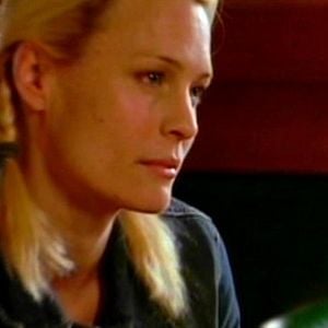 Fotoğraf Kayıp Aranıyor: Debra Winger