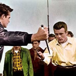 Fotoğraf Asi Gençlik