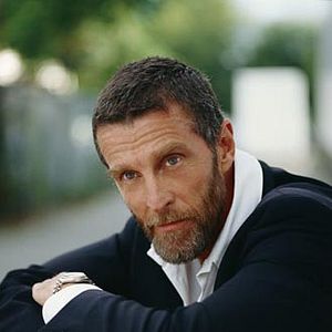 Fotoğraf John Glover