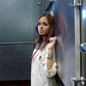 Fotoğraf Eliza Dushku