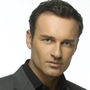 Fotoğraf Julian McMahon